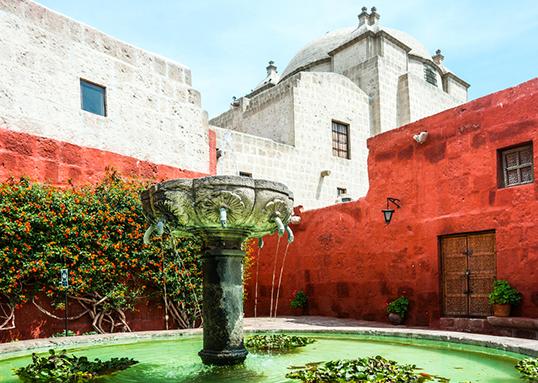 Monasterio de Santa Catalina - Lugar turístico en Arequipa, Perú